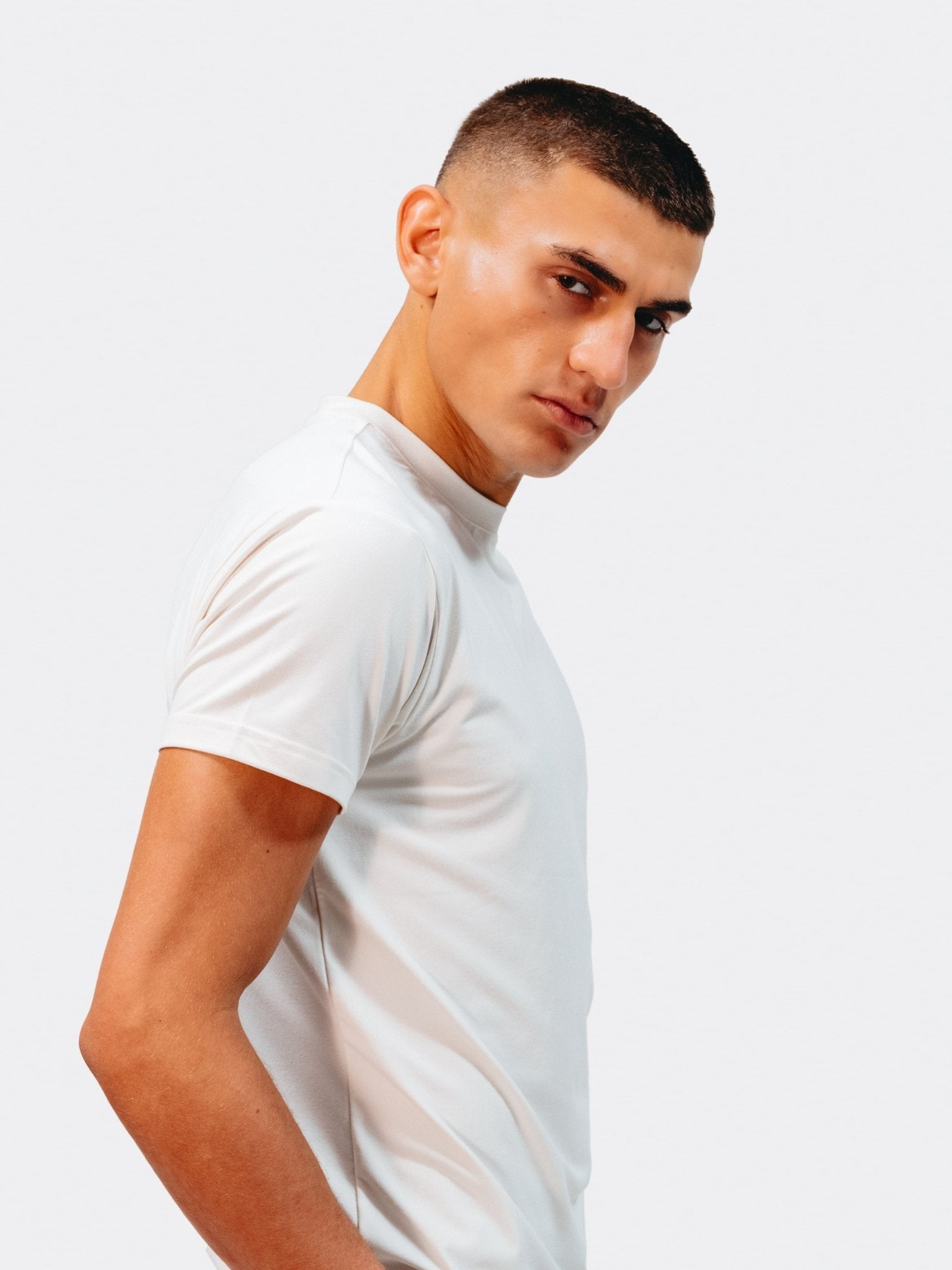 Base Tech Tee - Cloud Dancer - Pinetree