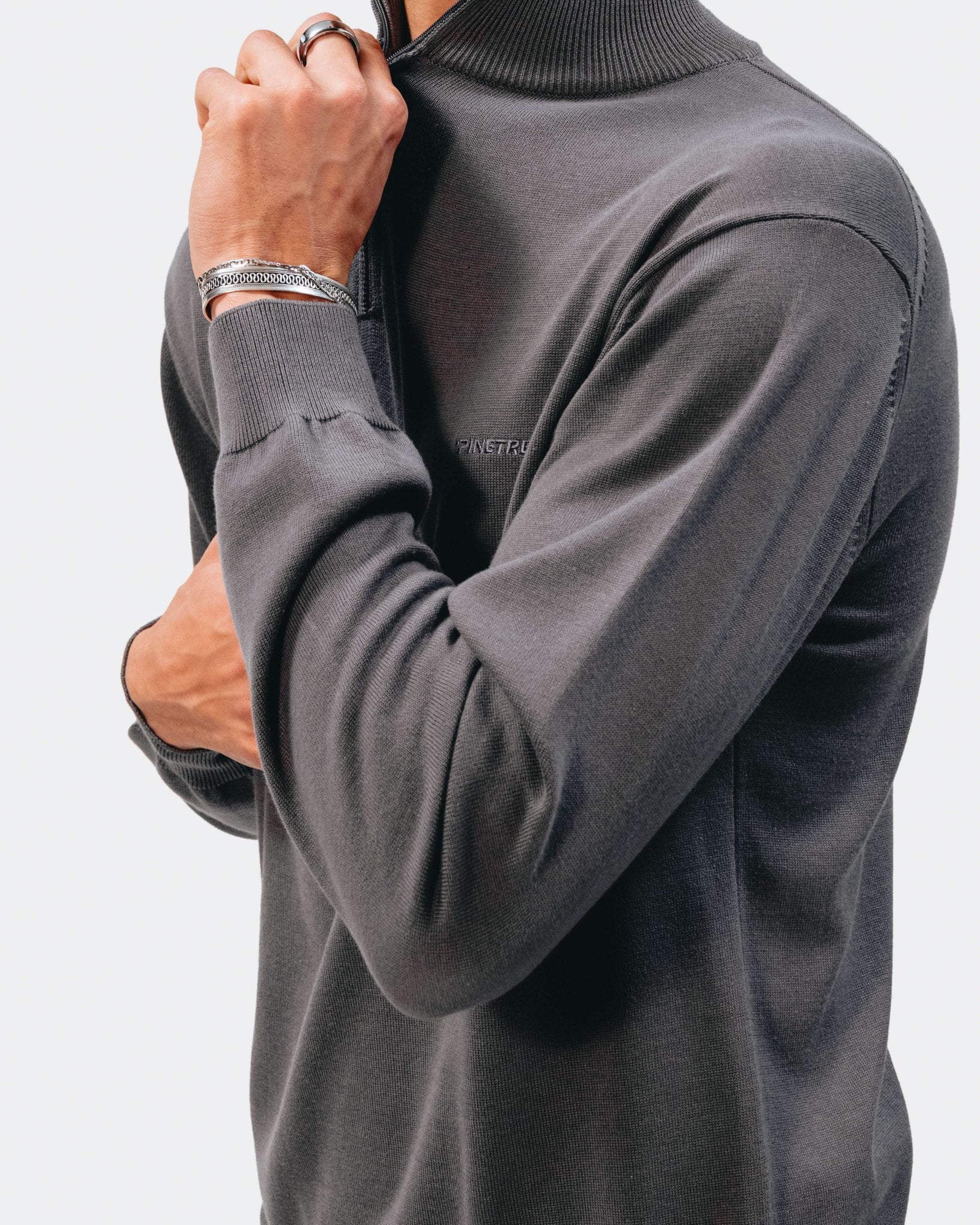 Echo Q - Zip Knit - Asphalt - Pinetree