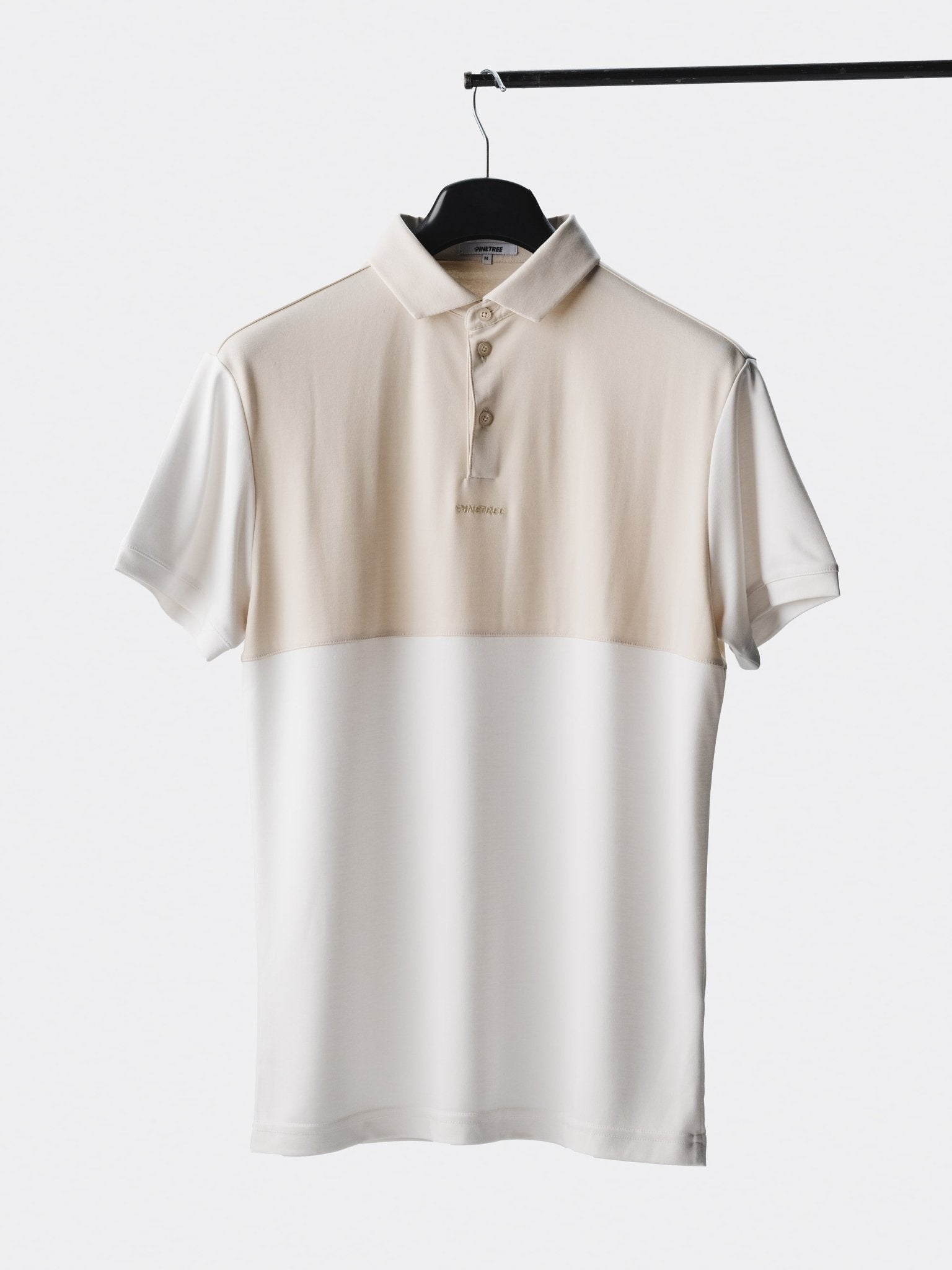 Tranquil Polo - Cloud dancer / French Oak - Pinetree